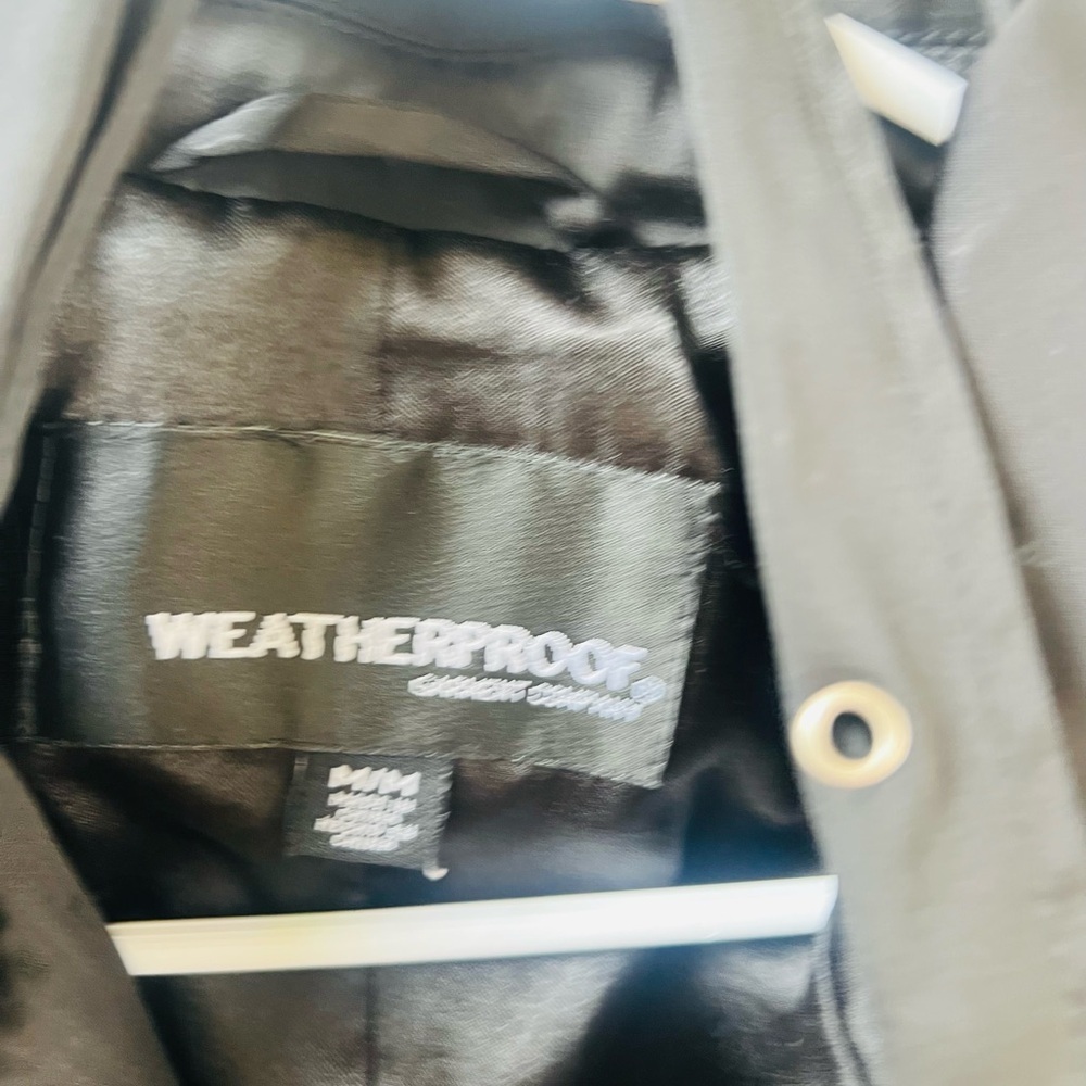 Weatherproof Black Jacket - Picture 4 of 5